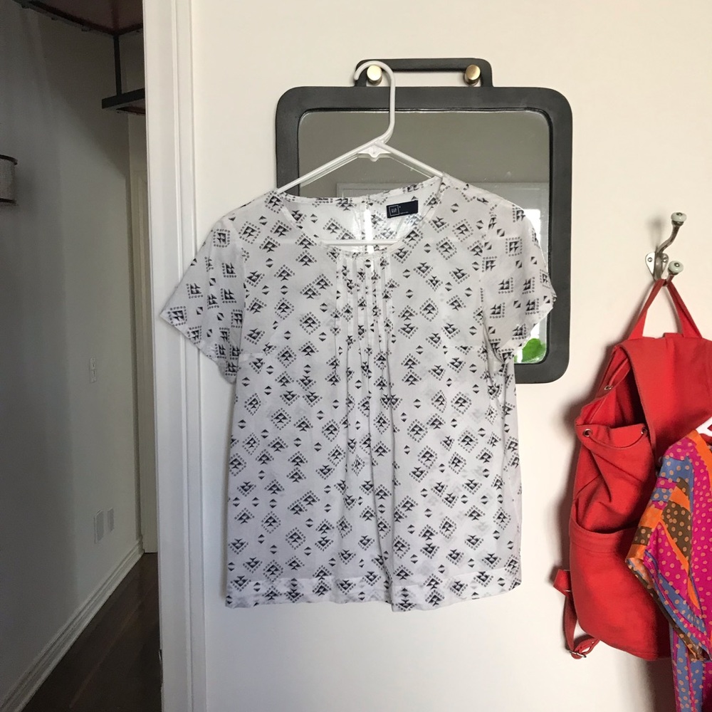 Airy Gap Top